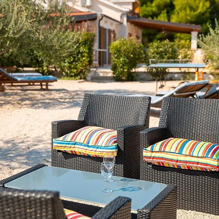 Anabella - Four Bedroom With Swimming Pool Villa